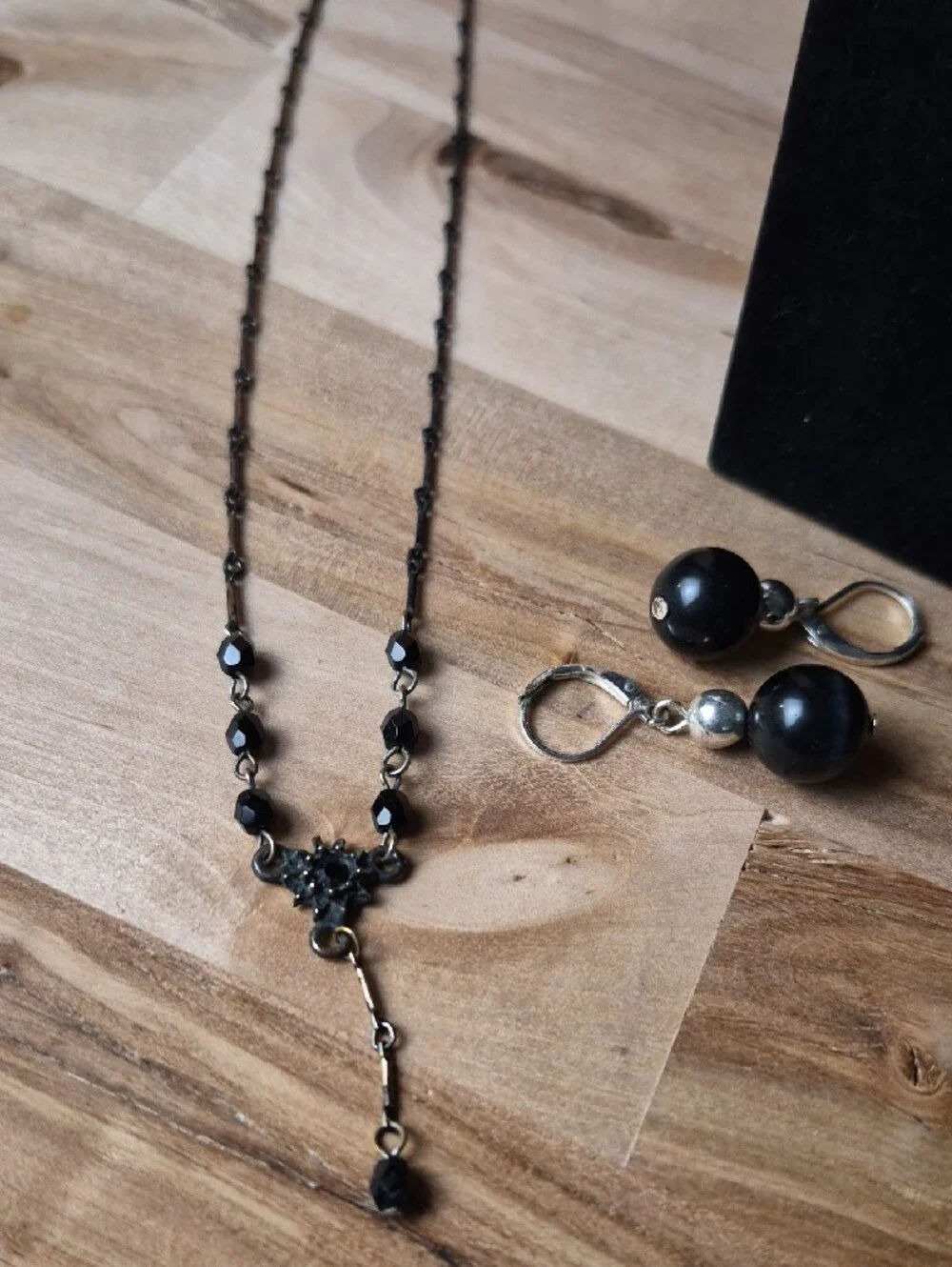Source Unknown Black Beaded Drop Necklace with Matching Ring and Earrings